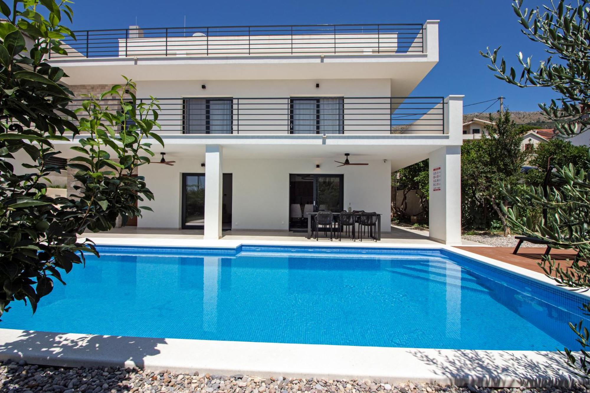 Willa Family House 